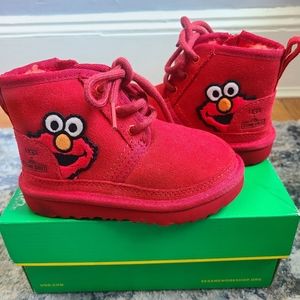 Sesame Street Elmo Neumel Ugg Boots Toddler Size 9